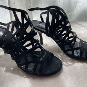 Unlisted/Kenneth Cole black sparkly heels